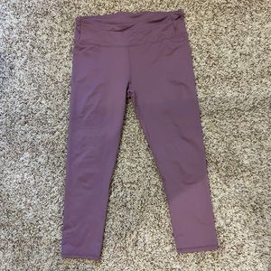 Purple cropped leggings
